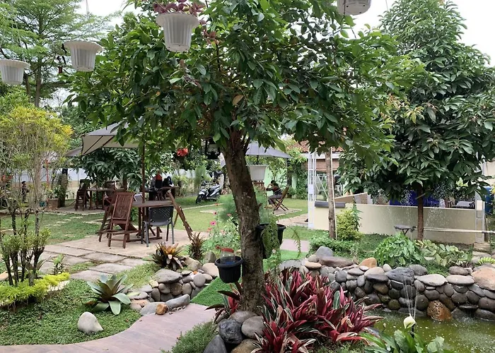 Embay House & Private Pool Hotel Bogor